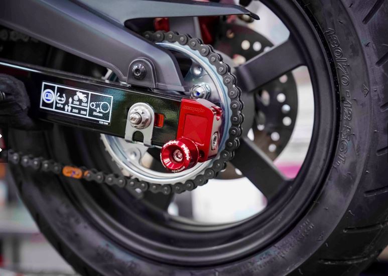 Nemoto Spooled Captive Chain Adjusters - Honda Grom 125 (ALL YEARS ...