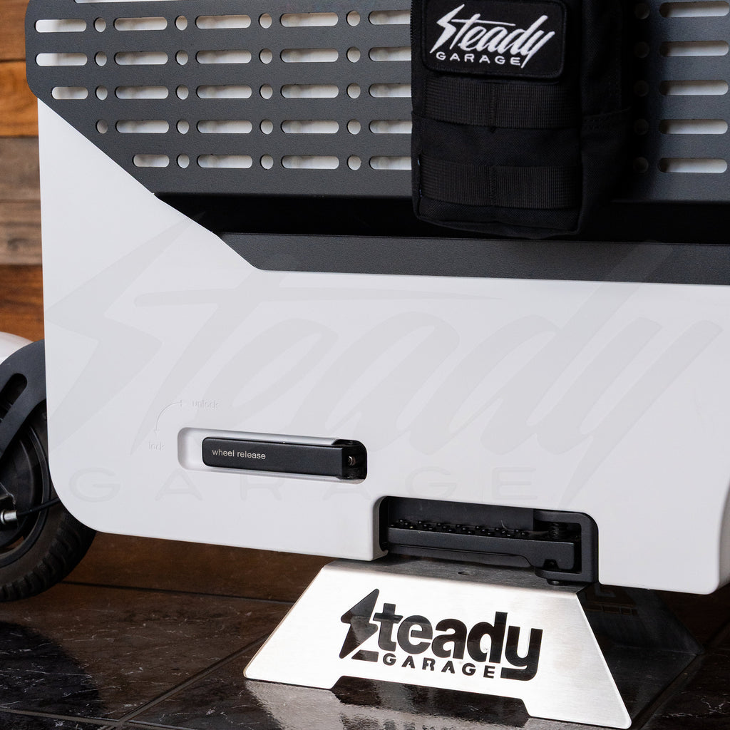 Steady Garage Chimera 6.5 グロム用 Chimera Engineering x Steady Garage Stainless Steel Display Stand - Un