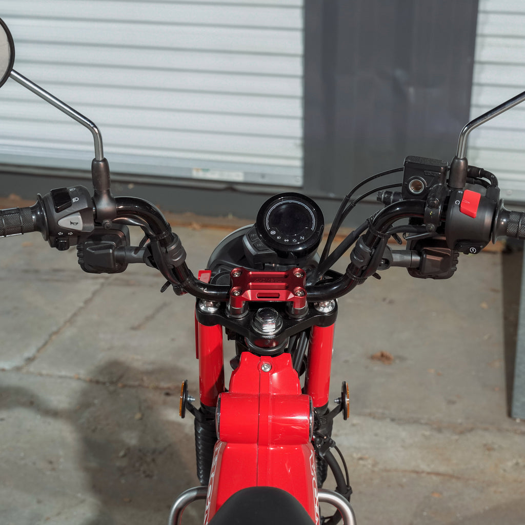 Chimera 7/8" Billet Handlebar Top Clamp - Honda Grom, Monkey, Trail, Dax 125