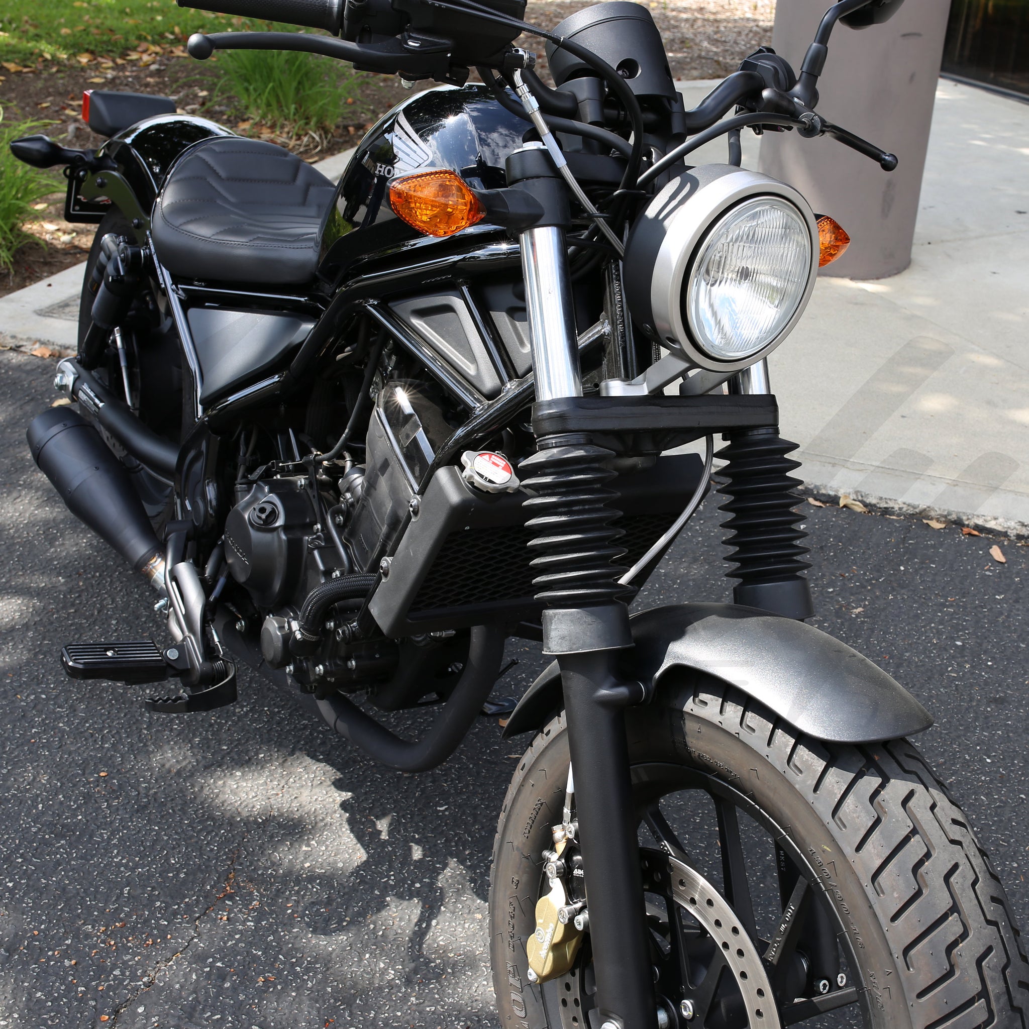 Mad Max Custom Black Rubber Fork Boot 20172020 Honda Rebel 300/500